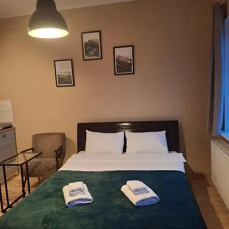 100 Apartment